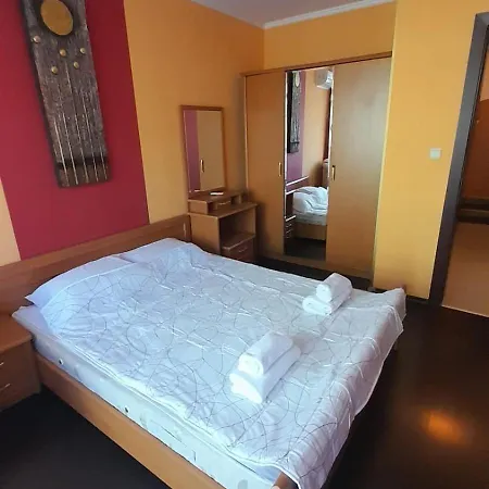 Апартаменты 2 Gallery With Poolview